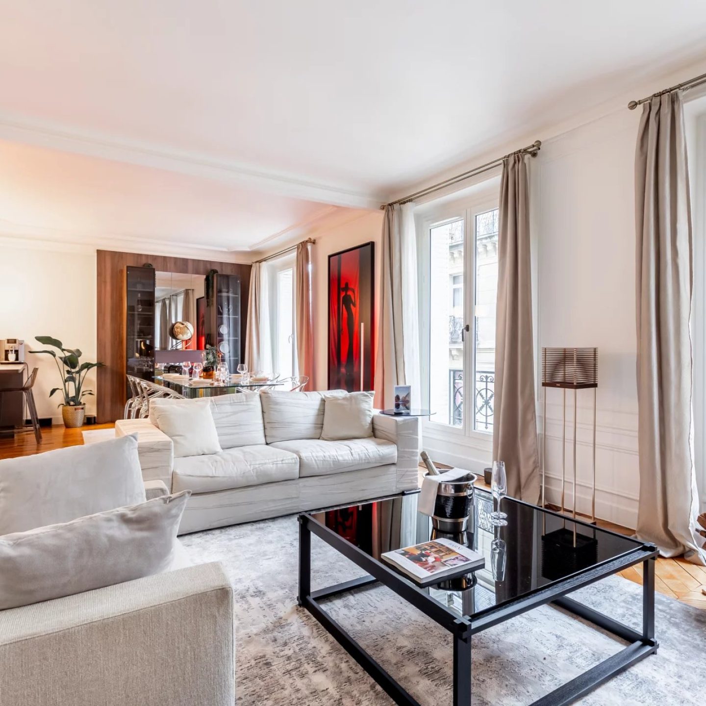 Saint Didier luxury Paris apartment living room